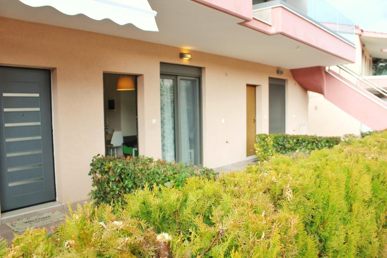 Polychrono Apartments Ngoại thất bức ảnh